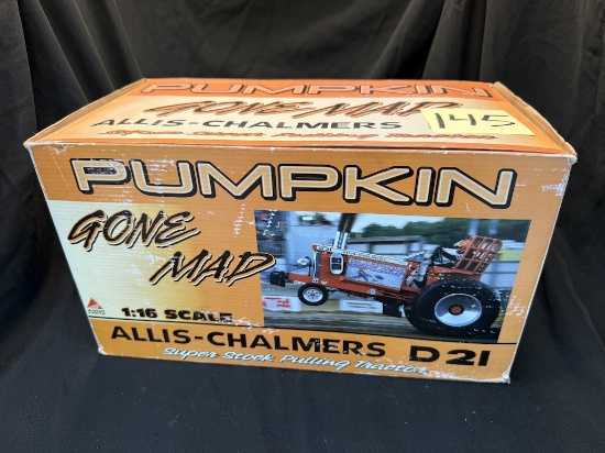 SpecCast Allis Chalmer D-21 Pulling Tractor