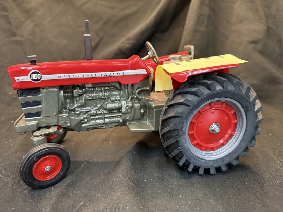 Ertl Massey Ferguson 1100 Diesel