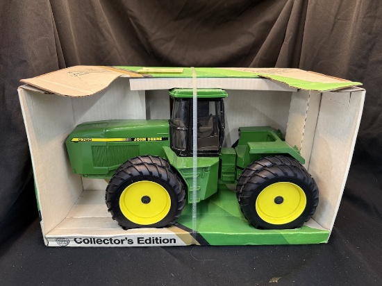 Ertl John Deere 8760