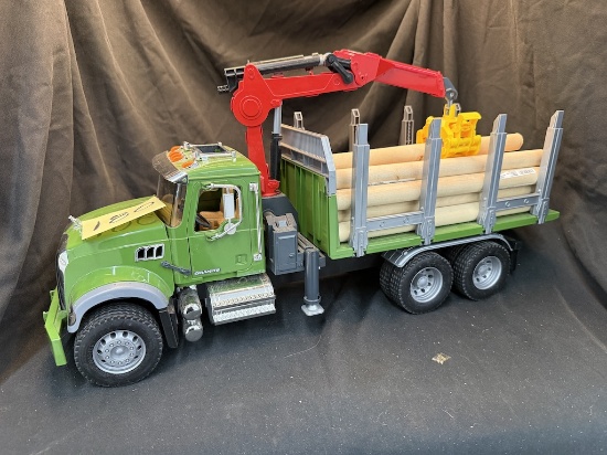 Bruder 02824 Mack Granite Timber Truck