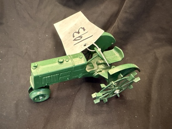 Scale Models Oliver 70 Row Crop