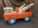 Tonka Mighty AA Tow Truck