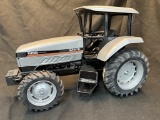 Ertl White Workhorse 6195