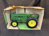 Ertl John Deere Model M