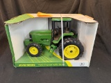 Ertl John Deere 7800