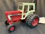 Ertl International 1466 Tractor