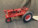 Ertl Farmall F20