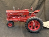 Eska Farmall 400