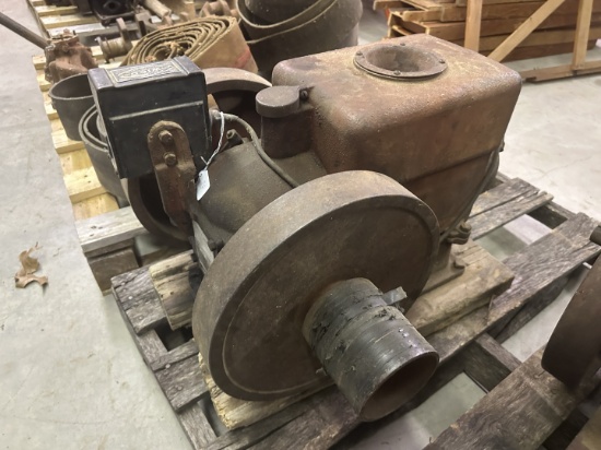 Vintage Hit & Miss Engine