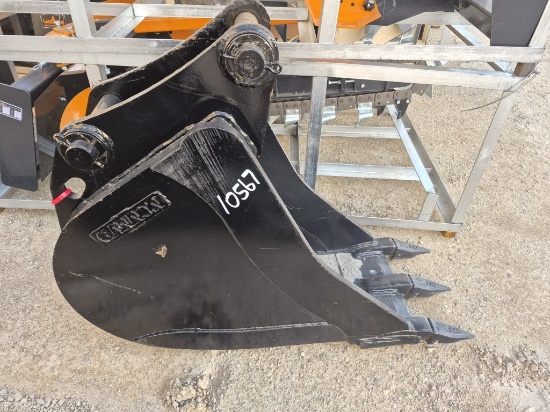 Gannon Excavator Toothed Bucket