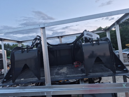 LandHonor SGB-11-72W Skid Steer Grapple Bucket