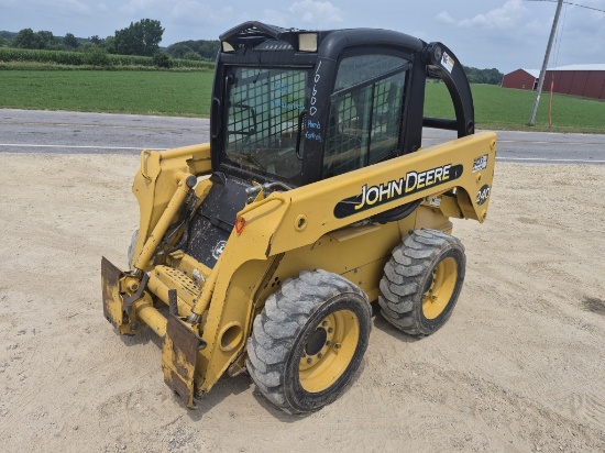 John Deere 240