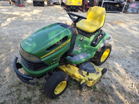 John Deere LA175 Lawn Mower