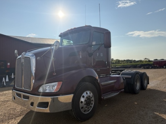 2011 Kenworth T-660 Semi