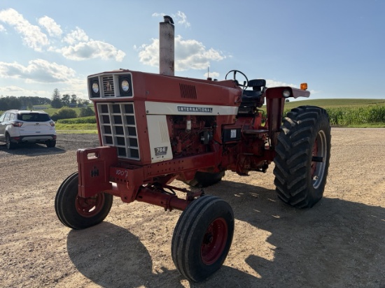 International 766 Tractor