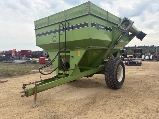 Parker 4500 Grain Cart