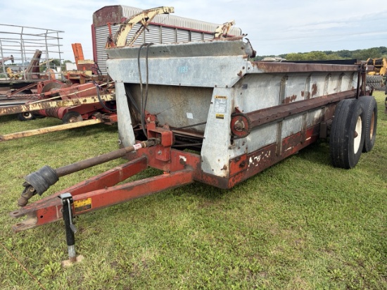 New Idea Manure Spreader