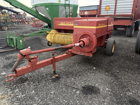 New Holland 565 Square Baler