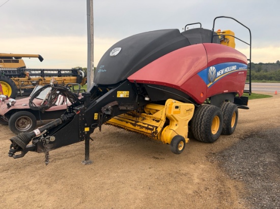 New Holland 330 Big Baler