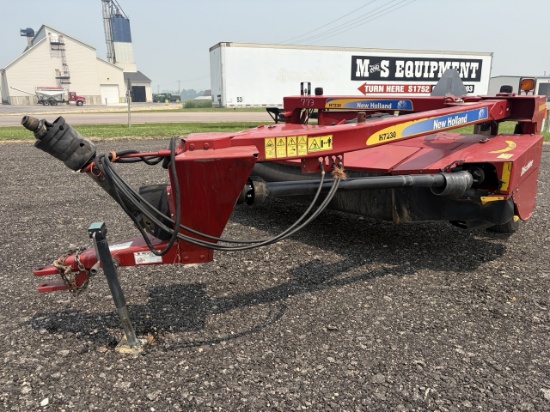 2016 New Holland H7230 Discbine