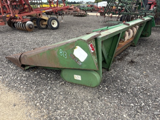 John Deere 643 Corn head