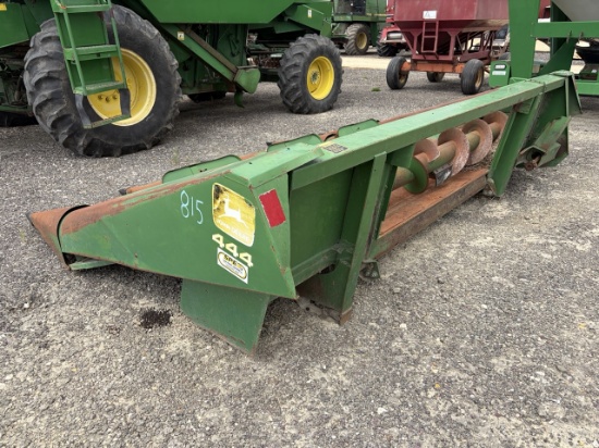 John Deere 444 Corn Head