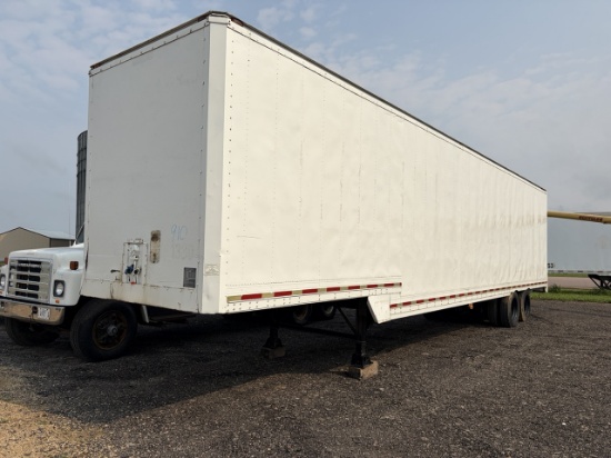 Matlock Dry Van Semi Trailer