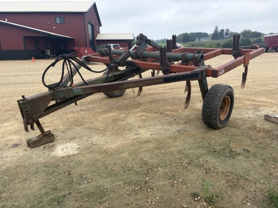 Brillion 7 Shank Chisel Plow