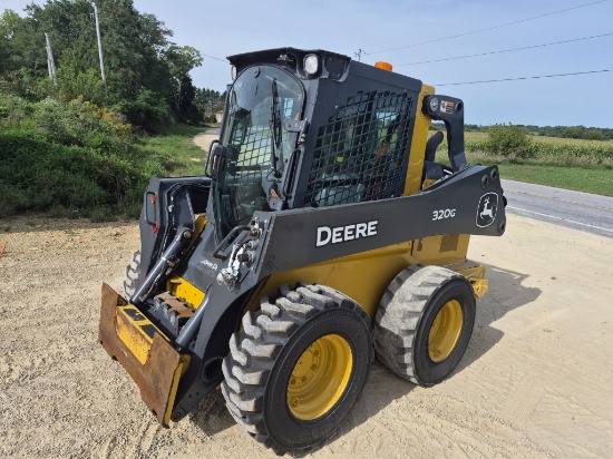 2024 Deere 320G