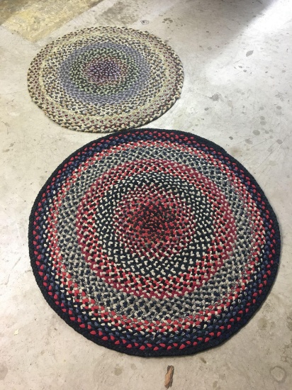 2 round braided throw rugs