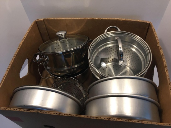 Cake pans, pasta makers, strainer