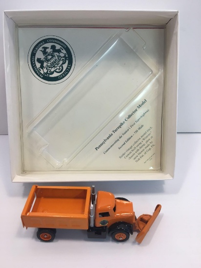 WINROSS die cast collectible(Pennsylvania Turnpike Commission snowplow truck)