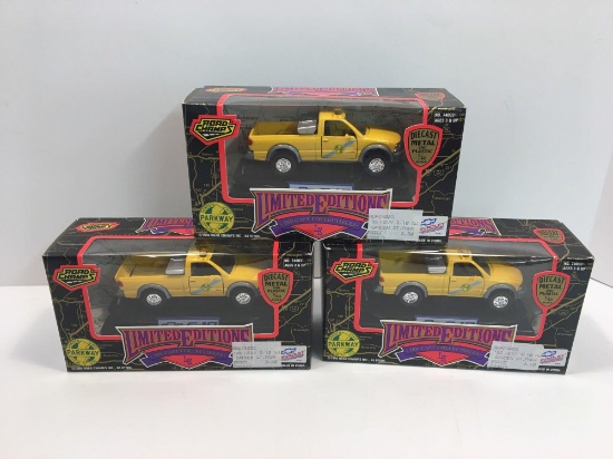3- ROAD CHAMPS die cast CHEVY S-10 GARDEN STATE PARKWAY trucks
