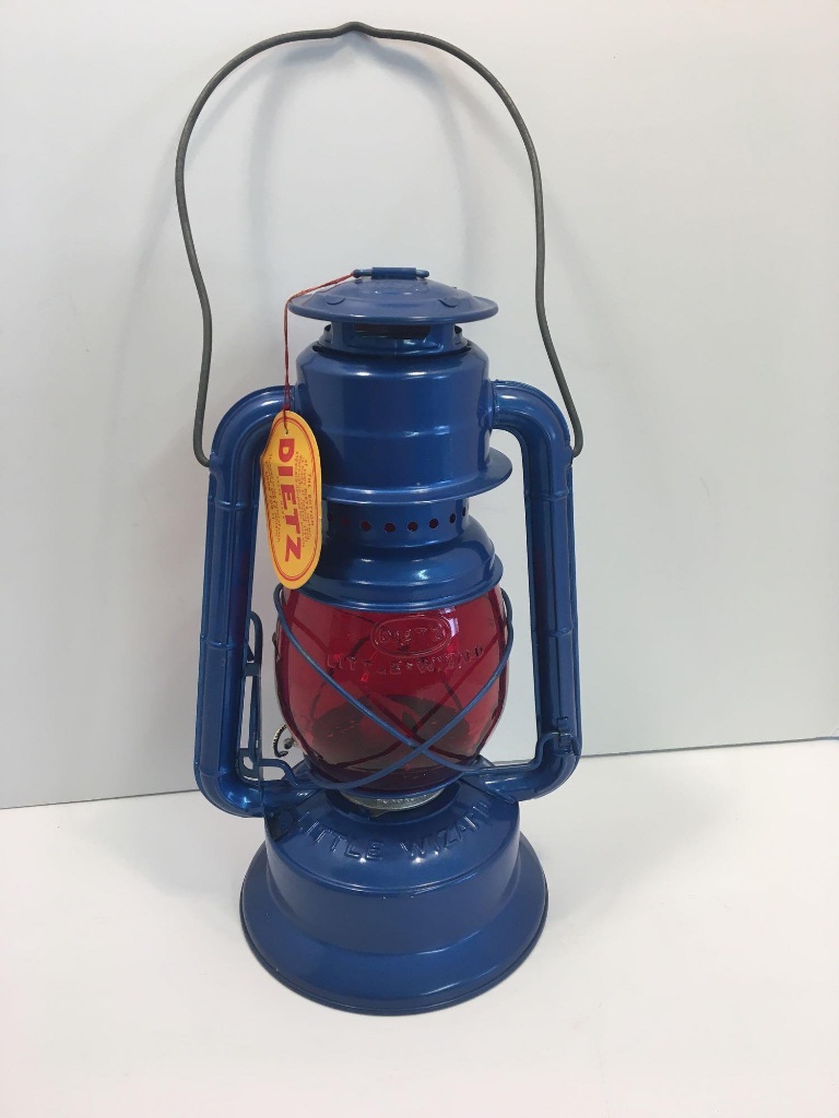 DIETZ LITTLE WIZARD lantern