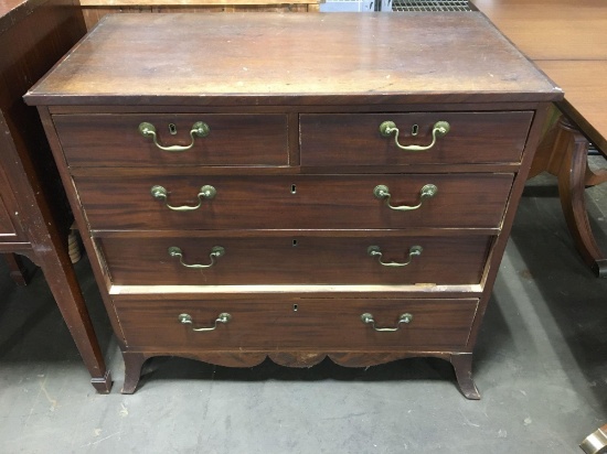 Vintage dresser