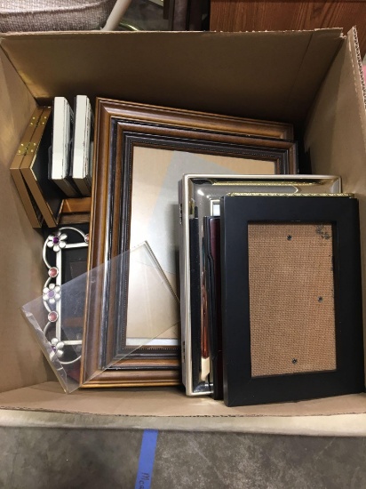 Picture frames(various sizes)