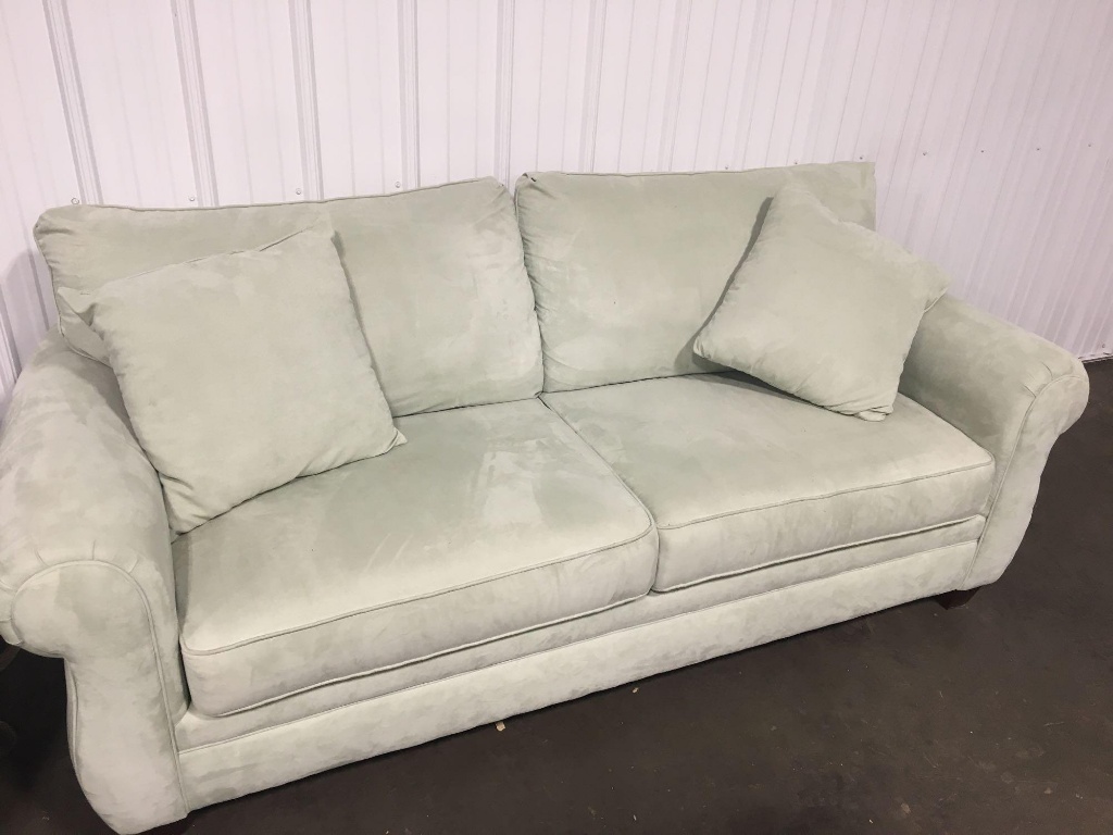 BROYHILL FURNITURE sofa