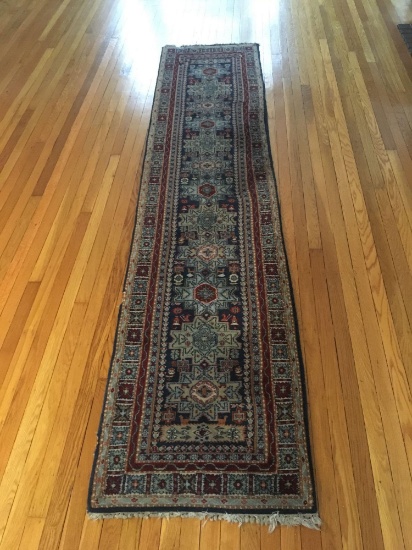 Hallway carpet runner(2'x9')