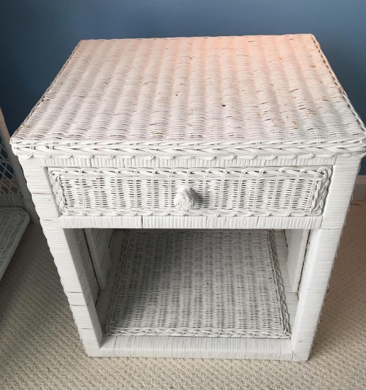 White wicker night stand(matches lots 8,9,10,12)