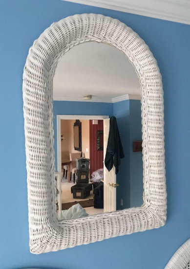 Wicker wall mirror(matches lots 8,10,11,12)