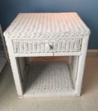 White wicker night stand(matches lots 8,9,11,12)