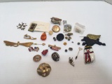 Costume jewelry(pins,brooches,more)