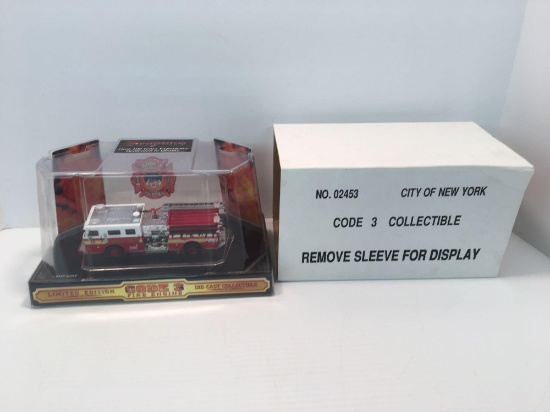 CODE 3 die cast collectible 1/64 scale SEAGRAVE (NIB)
