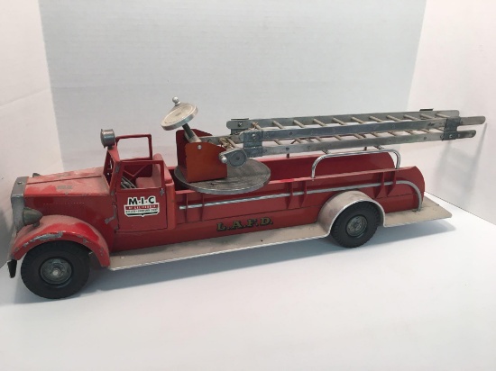 Vintage pressed metal MILLER-IRONSON CORP ladder fire truck(L.A.F.D)