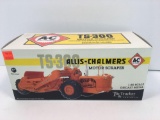 FIRST GEAR die cast collectible ALLIS/ CHALMERS TS-300 motor scraper(50-3099)