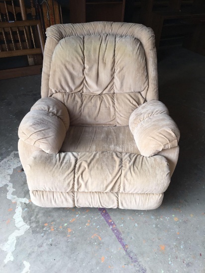 ACTION INDUSTRIES rocking/reclining chair(matches lot 287)