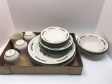 STONEWARE Christmas dishes(service of 4)