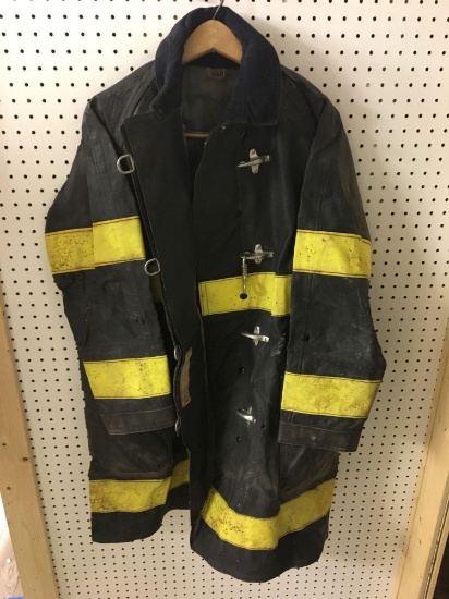 Vintage Midwestern fire fighter coat(size 40)