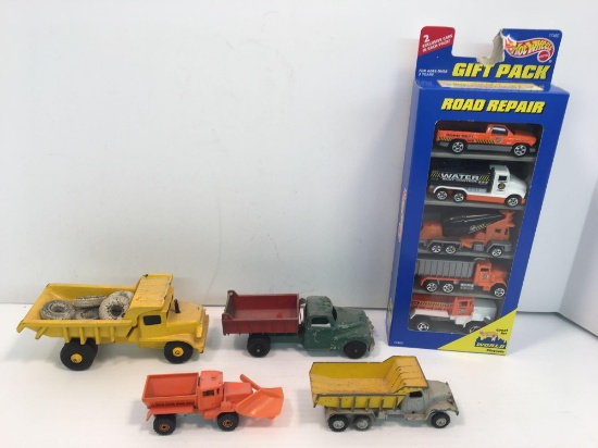 Vintage HUBLEY die cast dump truck,die cast dump trucks,HOT WHEELS gift pack(Road Repair)