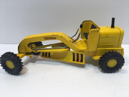 Vintage pressed metal TONKA road grader